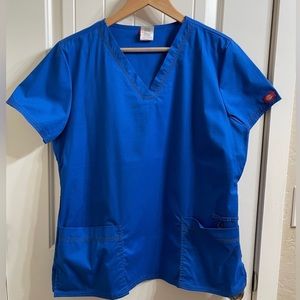 Dickies Gen Flex Youtility Women's 2-Pocket Stretch V- Neck Top Medical Scrubs